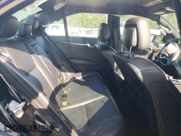 2013 Mercedes-Benz C 250 Sport с VIN WDDGF4HB7DR279741, выставлен на аукционе Copart как лот 61191085 с пробегом 132 198 миль миль и Списание • Salvage title. История ставок и продаж доступна на DreamBid. Изображение 10.
