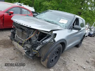 2022 Ford Police Interceptor с VIN 1FM5K8AC3NGB73741, выставлен на аукционе IAAI как лот 42068914 с пробегом 50 875 миль миль и . История ставок и продаж доступна на DreamBid. Изображение 23.