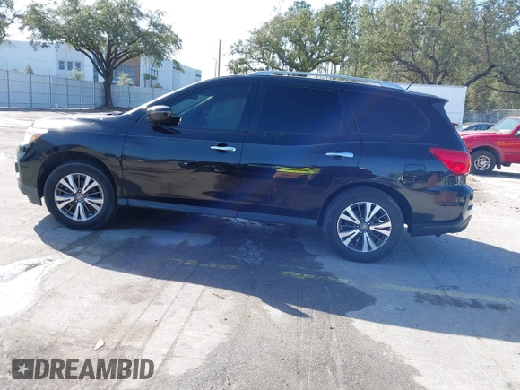 2018 Nissan Pathfinder SV with VIN 5N1DR2MM1JC607813, listed as a IAAI auction lot 40608478 with 137,261 mi miles and . Bid and sale history available at DreamBid. Image 15.