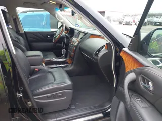 2017 Infiniti QX80 z VIN JN8AZ2NF1H9640040, wystawiony jako IAAI lot #41569442 z przebiegiem 96 273 mil mil oraz . Historia ofert i sprzedaży dostępna na DreamBid. Obrazek 5.