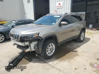 2019 Jeep Cherokee Latitude с VIN 1C4PJMCX4KD107222, выставлен на аукционе Copart как лот 61497275 с пробегом 156 805 миль миль и Списание • Salvage title. История ставок и продаж доступна на DreamBid. Изображение 1.