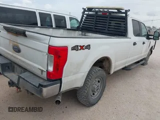 2019 Ford F-250 XL with VIN 1FT7W2B68KEE64279, listed as a IAAI auction lot 42523550 with 296,849 mi miles and . Bid and sale history available at DreamBid. Image 4.
