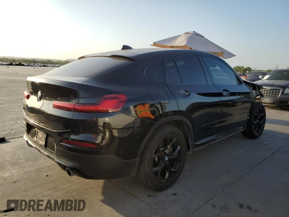2021 BMW X4 xDrive30i with VIN 5UX2V1C01M9F43128, listed as a Copart auction lot 60580403 with 32,151 mi miles. Bid and sale history available at carsss.com. Image 3.
