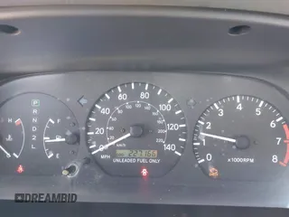 1998 Toyota Camry LE z VIN 4T1BG22K8WU216321, wystawiony jako IAAI lot #42316977 z przebiegiem 227 166 mil mil oraz . Historia ofert i sprzedaży dostępna na DreamBid. Obrazek 7.