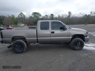 2007 GMC Sierra 2500HD Classic SLE1 with VIN 1GTHK29D47E186976, listed as a IAAI auction lot 41644961 with 442,073 mi miles. Bid and sale history available at carsss.com. Image 13.
