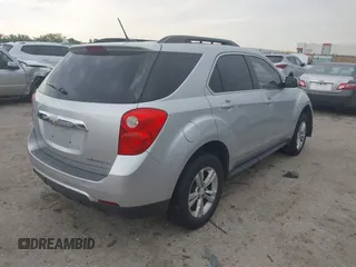 2013 Chevrolet Equinox LT z VIN 2GNALDEK6D1207636, wystawiony jako IAAI lot #42193306 z przebiegiem 148 889 mil mil oraz . Historia ofert i sprzedaży dostępna na DreamBid. Obrazek 4.