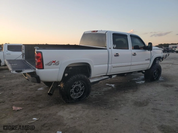 2006 Chevrolet Silverado 2500HD LT3 with VIN 1GCHK23D56F156919, listed as a Copart auction lot 84831324 with 0 mi miles and Non Repairable. Bid and sale history available at carsss.com. Image 3.