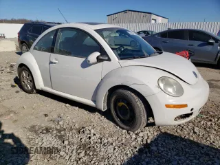 2009 Volkswagen New Beetle Coupe S with VIN 3VWRW31C39M503187, listed as a Copart auction lot 83265224 with 135,546 mi miles and Non Repairable. Bid and sale history available at carsss.com. Image 4.
