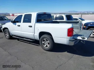 2006 Dodge Dakota SLT with VIN 1D7HE48N96S588558, listed as a IAAI auction lot 41831955 with 179,544 mi miles. Bid and sale history available at carsss.com. Image 3.