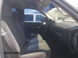 2007 Chevrolet Silverado 1500 LT w/2LT with VIN 2GCEC190471726075, listed as a IAAI auction lot 41922472 with 184,963 mi miles. Bid and sale history available at carsss.com. Image 5.