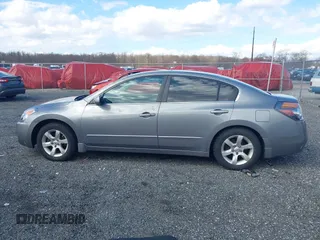 2009 Nissan Altima 2.5 S with VIN 1N4AL21E69N412530, listed as a IAAI auction lot 41887766 with 240,523 mi miles. Bid and sale history available at carsss.com. Image 14.