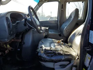 2008 Ford Econoline Passenger XL with VIN 1FBNE31LX8DB16560, listed as a Copart auction lot 80282833 with Not Provided miles and Salvage Title. Bid and sale history available at DreamBid. Image 7.