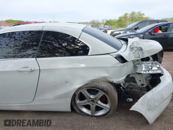 2009 BMW 3 Series 335i with VIN WBAWL735X9P179165, listed as a IAAI auction lot 42348695 with 95,062 mi miles and . Bid and sale history available at DreamBid. Image 18.