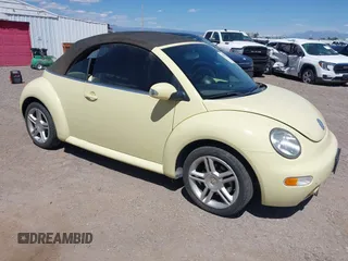 2005 Volkswagen Beetle GLS with VIN 3VWCD31YX5M363351, listed as a IAAI auction lot 42345586 with 66,214 mi miles and . Bid and sale history available at DreamBid. Image 1.