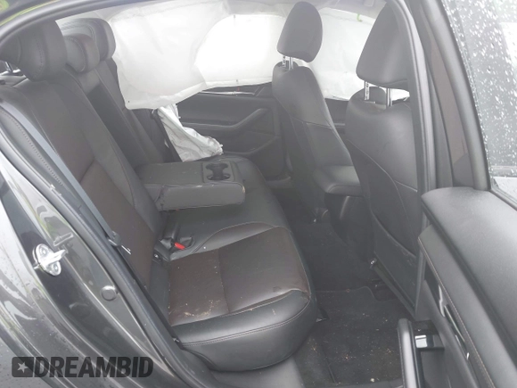 2023 Mazda 3 Premium Plus z VIN 3MZBPBEY6PM353118, wystawiony jako IAAI lot #42214522 z przebiegiem Nie podano mil oraz . Historia ofert i sprzedaży dostępna na DreamBid. Obrazek 8.