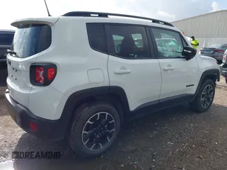 2023 Jeep Renegade Latitude with VIN ZACNJDB11PPP64019, listed as a IAAI auction lot 42736502 with 39,254 mi miles and . Bid and sale history available at DreamBid. Image 4.