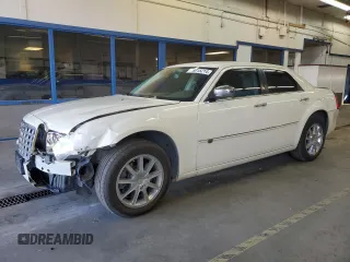 2008 Chrysler 300 C with VIN 2C3LK63H68H132543, listed as a Copart auction lot 78015214 with 133,488 mi miles and Salvage Title. Bid and sale history available at carsss.com. Image 1.
