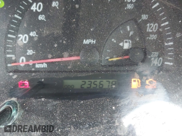 2002 Toyota Camry LE z VIN JTDBE32K720119418, wystawiony jako IAAI lot #42360721 z przebiegiem 235 678 mil mil oraz . Historia ofert i sprzedaży dostępna na DreamBid. Obrazek 7.