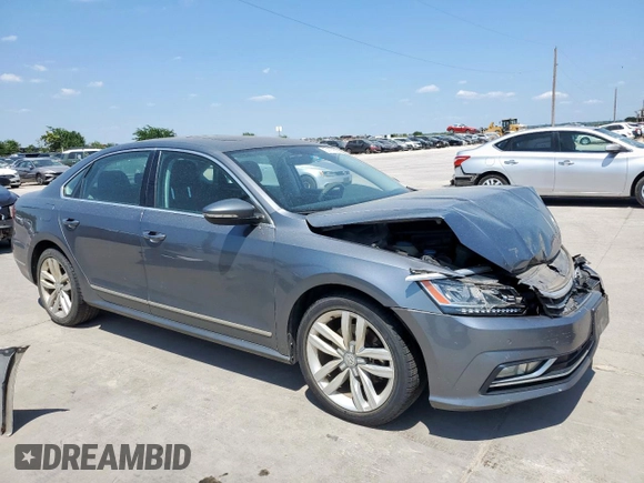 2017 Volkswagen Passat SE z VIN 1VWGT7A35HC074710, wystawiony jako Copart lot #57789935 z przebiegiem 117 351 mil mil oraz Szkoda całkowita • Salvage title. Historia ofert i sprzedaży dostępna na DreamBid. Obrazek 4.