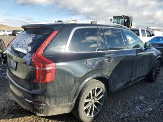 2016 Volvo XC90 T6 Momentum with VIN YV4A22PK2G1084096, listed as a Copart auction lot 70606302 with 132,238 mi miles. Bid and sale history available at carsss.com. Image 3.