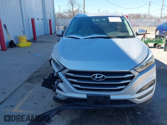 2017 Hyundai Tucson SE with VIN KM8J3CA46HU524316, listed as a IAAI auction lot 41742758 with 50,140 mi miles. Bid and sale history available at carsss.com. Image 12.