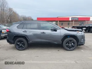 2021 Toyota RAV4 Hybrid XSE with VIN 4T3E6RFV9MU053485, listed as a IAAI auction lot 41761892 with 36,156 mi miles. Bid and sale history available at carsss.com. Image 13.