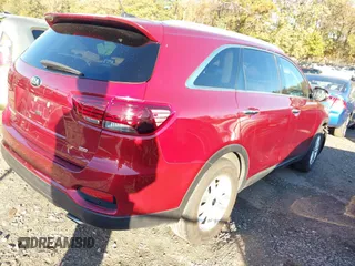 2020 Kia Sorento LX with VIN 5XYPG4A32LG680556, listed as a IAAI auction lot 40864369 with 78,983 mi miles. Bid and sale history available at carsss.com. Image 4.