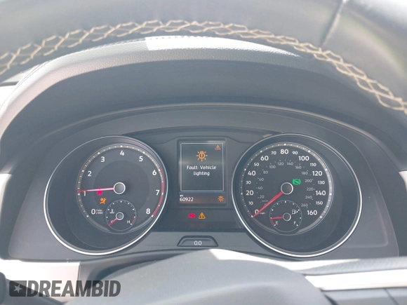 2021 Volkswagen Atlas SE with VIN 1V2WR2CAXMC586838, listed as a IAAI auction lot 42581657 with 60,922 mi miles and . Bid and sale history available at DreamBid. Image 7.