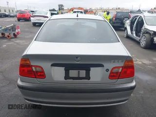 2000 BMW 3 Series 323i with VIN WBAAM3341YCA87796, listed as a IAAI auction lot 41765744 with 169,051 mi miles. Bid and sale history available at carsss.com. Image 16.