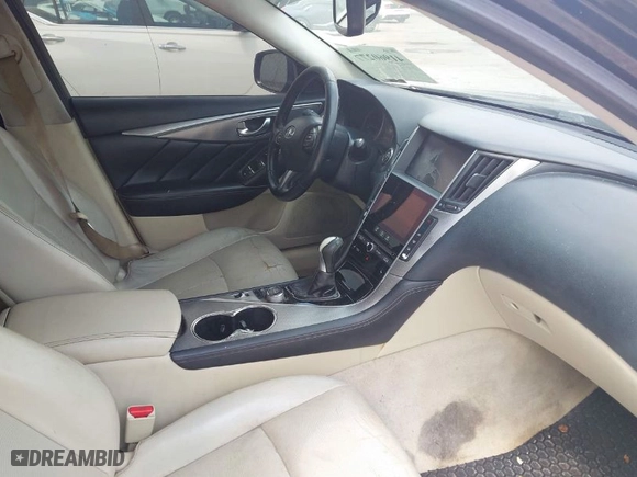 2015 Infiniti Q50 Premium with VIN JN1BV7AR9FM415466, listed as a IAAI auction lot 41960277 with 164,446 mi miles. Bid and sale history available at carsss.com. Image 5.