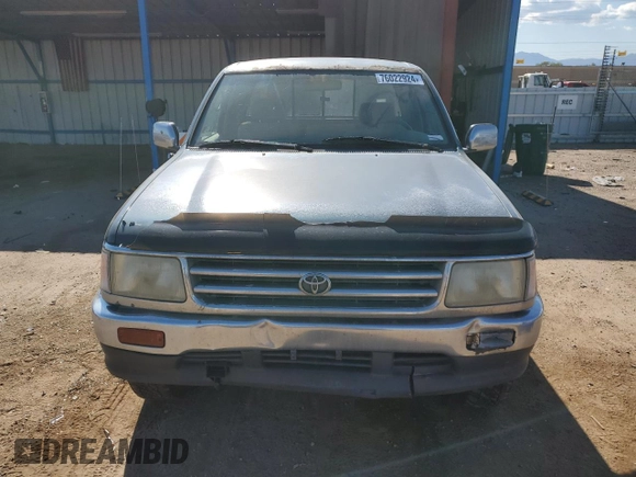 1995 Toyota T100 z VIN JT4VD22F4S0006698, wystawiony jako Copart lot #76022924 z przebiegiem 457 624 mil mil oraz Czysty tytuł • Clean title. Historia ofert i sprzedaży dostępna na DreamBid. Obrazek 5.