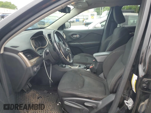 2017 Jeep Cherokee Latitude with VIN 1C4PJMCS0HW529604, listed as a Copart auction lot 60801095 with 95,900 mi miles and Salvage title. Bid and sale history available at DreamBid. Image 7.