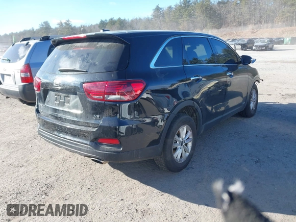 2020 Kia Sorento LX V6 with VIN 5XYPGDA54LG619310, listed as a IAAI auction lot 41266660 with 96,528 mi miles. Bid and sale history available at carsss.com. Image 4.