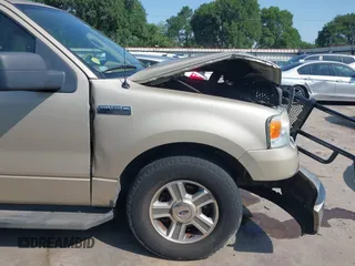 2007 Ford F-150 XLT z VIN 1FTPW12V57KC56466, wystawiony jako IAAI lot #42210478 z przebiegiem 122 212 mil mil oraz . Historia ofert i sprzedaży dostępna na DreamBid. Obrazek 19.