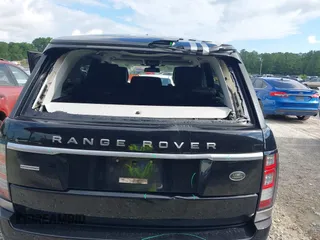 2015 Land Rover Range Rover Supercharged с VIN SALGS2TF4FA233198, выставлен на аукционе IAAI как лот 42240733 с пробегом 116 009 миль миль и . История ставок и продаж доступна на DreamBid. Изображение 6.