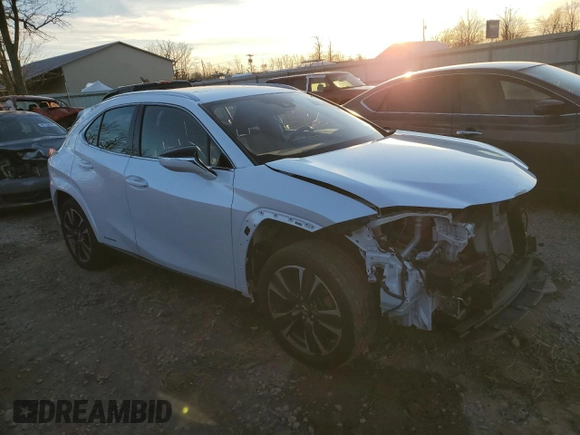 2022 Lexus UX with VIN JTHP9JBH9N2057661, listed as a Copart auction lot 81083394 with 26,443 mi miles and Salvage Title. Bid and sale history available at carsss.com. Image 4.