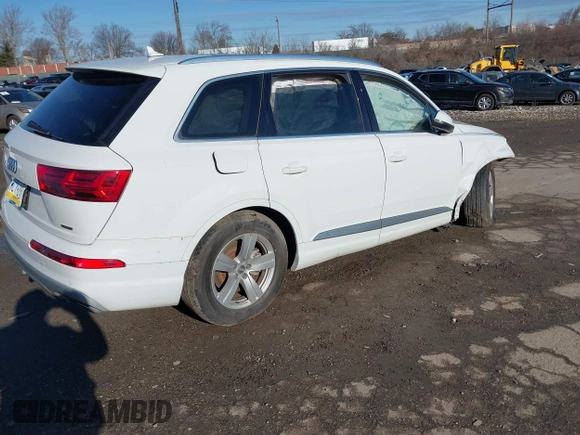2018 Audi Q7 with VIN WA1AHBF71JD045630, listed as a IAAI auction lot 41526656 with 92,991 mi miles and . Bid and sale history available at DreamBid. Image 4.