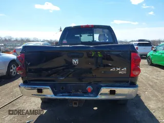2007 Dodge Ram 2500 SLT with VIN 1D7KS28D27J502735, listed as a IAAI auction lot 41880179 with 368,304 mi miles. Bid and sale history available at carsss.com. Image 17.