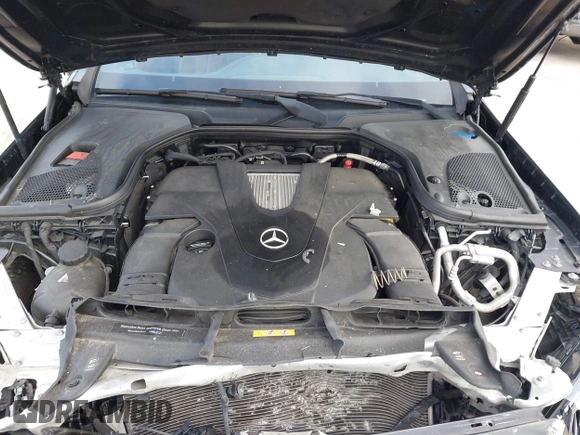 2019 Mercedes-Benz E with VIN WDD1J6HB4KF107584, listed as a IAAI auction lot 41402861 with 84,356 mi miles. Bid and sale history available at carsss.com. Image 10.