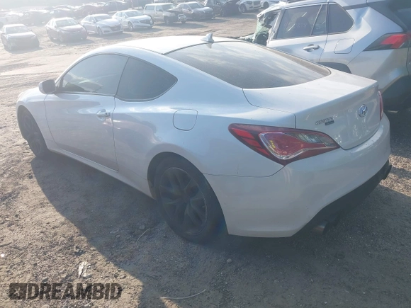 2013 Hyundai Genesis Coupe Premium z VIN KMHHT6KD4DU088543, wystawiony jako IAAI lot #42135293 z przebiegiem 149 302 mil mil oraz . Historia ofert i sprzedaży dostępna na DreamBid. Obrazek 3.