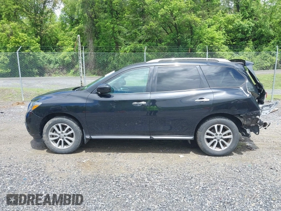 2016 Nissan Pathfinder S with VIN 5N1AR2MM4GC635388, listed as a IAAI auction lot 42240805 with 56,822 mi miles and . Bid and sale history available at DreamBid. Image 13.
