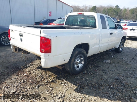 2005 Dodge Dakota ST with VIN 1D7HE22K75S160795, listed as a IAAI auction lot 41569099 with 254,592 mi miles and . Bid and sale history available at DreamBid. Image 4.