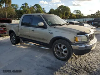 2001 Ford F-150 SuperCrew XLT with VIN 1FTRW07W21KE22048, listed as a Copart auction lot 76839504 with 226,011 mi miles and Clean Title. Bid and sale history available at carsss.com. Image 4.