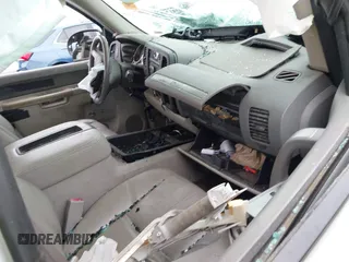 2012 Chevrolet Silverado 1500 LT with VIN 1GCRKSE79CZ296199, listed as a IAAI auction lot 41164180 with Not Provided miles. Bid and sale history available at carsss.com. Image 5.
