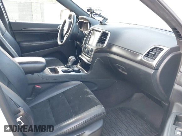 2017 Jeep Grand Cherokee Laredo with VIN 1C4RJEAG1HC720656, listed as a IAAI auction lot 42263500 with 184,239 mi miles and . Bid and sale history available at DreamBid. Image 5.