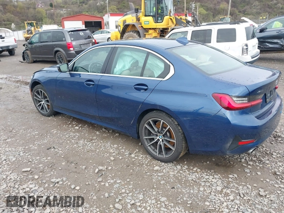 2021 BMW 3 Series 330i xDrive with VIN 3MW5R7J02M8C03547, listed as a IAAI auction lot 41961467 with 35,736 mi miles. Bid and sale history available at carsss.com. Image 3.