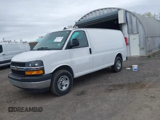 2018 Chevrolet Express Cargo with VIN 1GCWGAFPXJ1290498, listed as a IAAI auction lot 42047738 with 61,466 mi miles and . Bid and sale history available at DreamBid. Image 17.