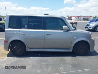 2006 Scion xB z VIN JTLKT324264122365, wystawiony jako IAAI lot #42315138 z przebiegiem 294 826 mil mil oraz . Historia ofert i sprzedaży dostępna na DreamBid. Obrazek 13.