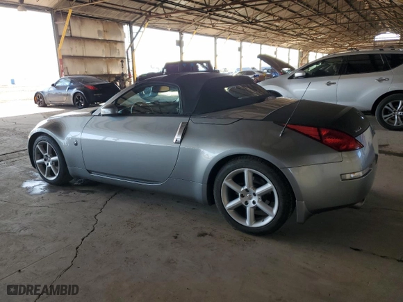 2005 Nissan 350Z Touring with VIN JN1AZ36A45M752783, listed as a Copart auction lot 52625065 with 56,385 mi miles and Clean Title. Bid and sale history available at carsss.com. Image 2.