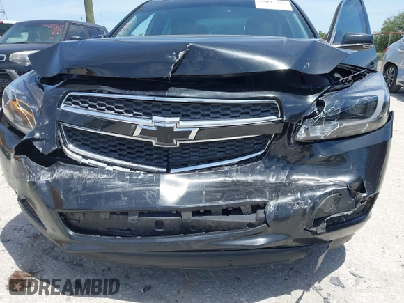 2013 Chevrolet Malibu LT with VIN 1G11C5SA0DF356281, listed as a IAAI auction lot 42091329 with 147,859 mi miles and . Bid and sale history available at DreamBid. Image 6.